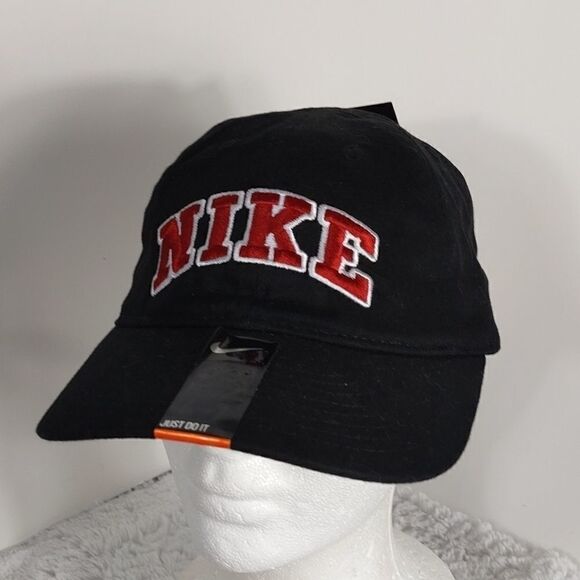 Nike Youth Cap   - Picture 1 of 8